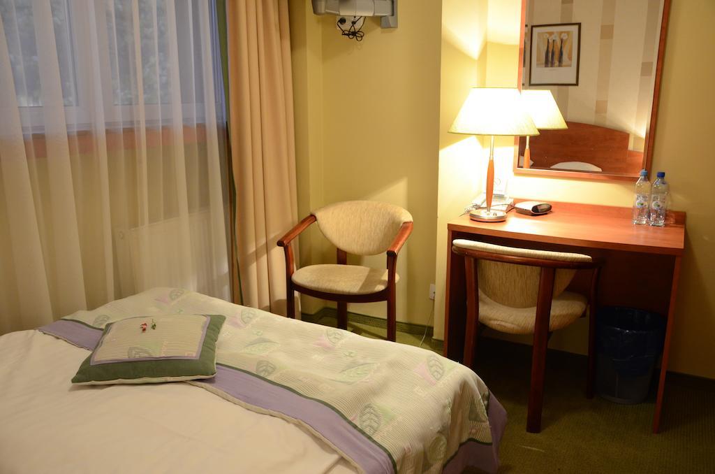 Agat Hotel Łódź Oda fotoğraf